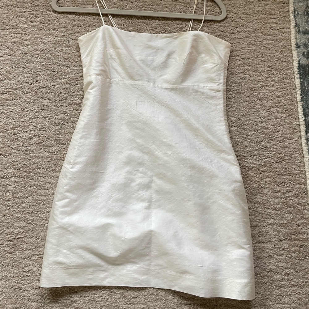 Réalisation Par White Dress